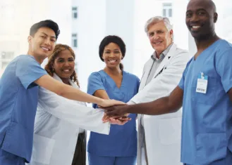 australia-plans-to-bring-nurses-and-doctors-to-combat-shortage