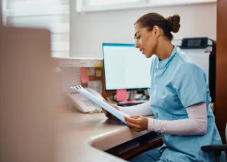 what-pathway-does-diploma-of-nursing-offer-you
